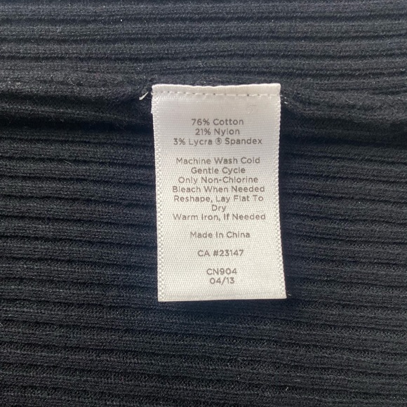 Black Ribbed Talbots Turtleneck Sweater Size Petite Small - Picture 7 of 7